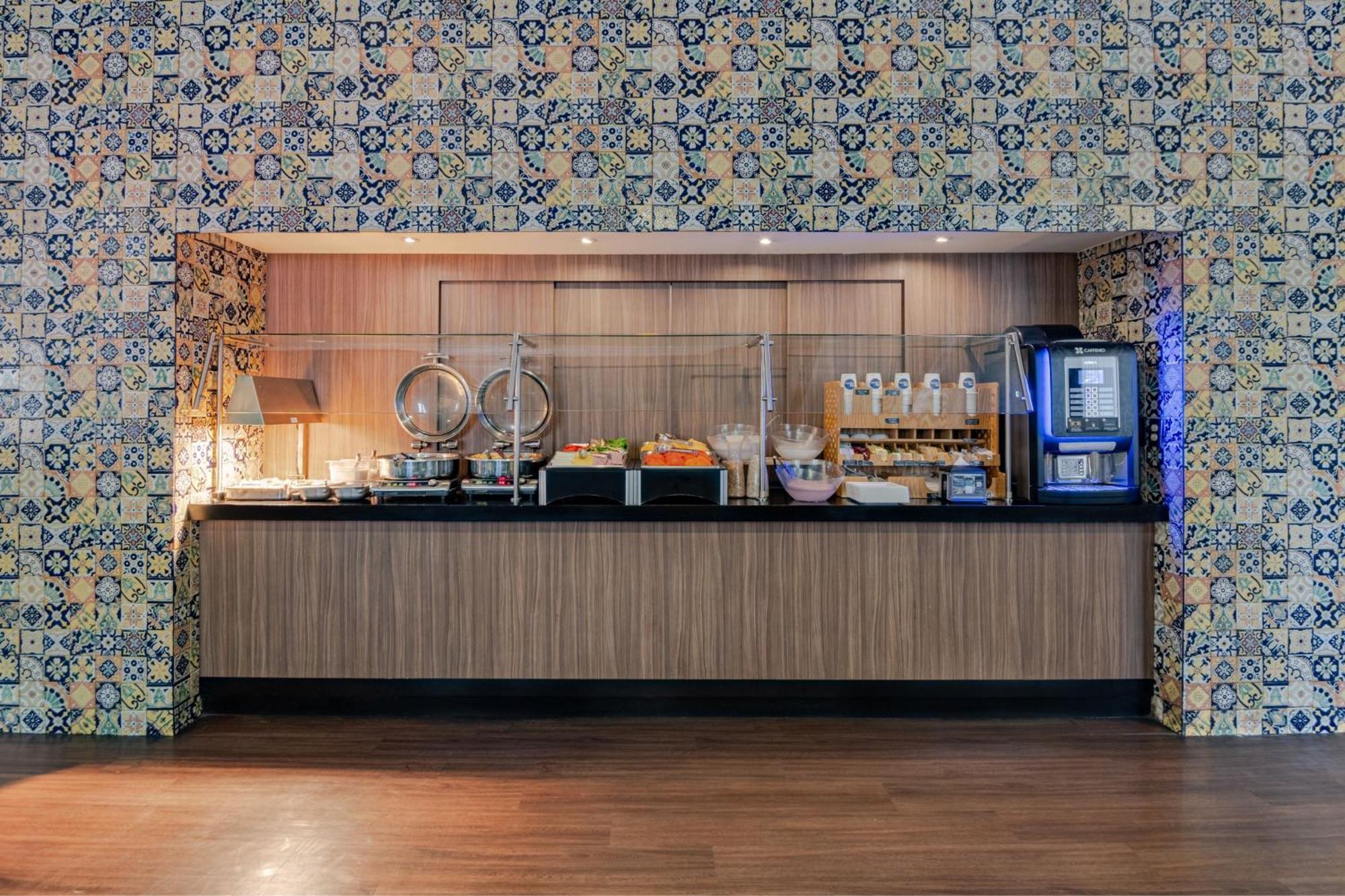 Express By Marriott Centro Hotel 4*